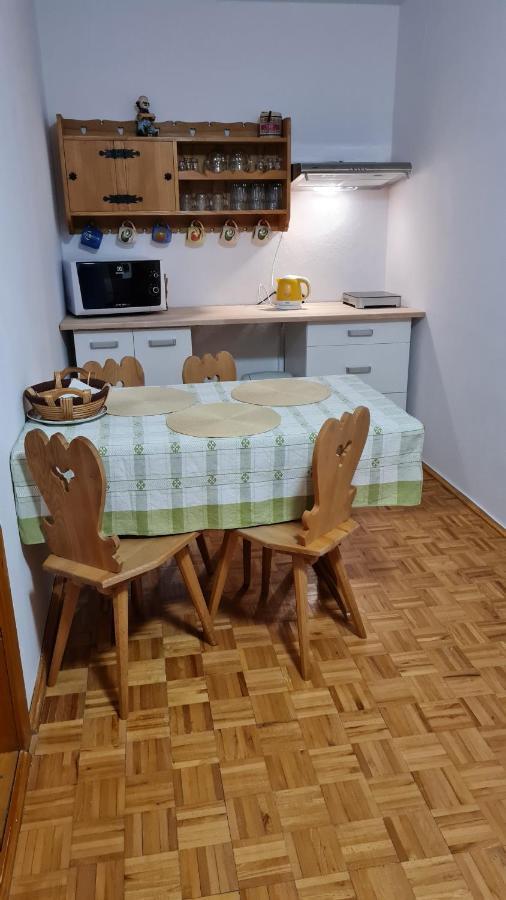 Penzion Piano Daire Liptovský Mikuláš Dış mekan fotoğraf