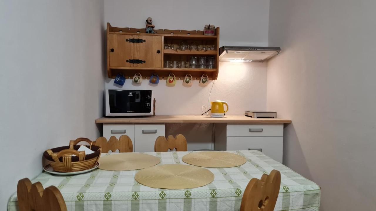Penzion Piano Daire Liptovský Mikuláš Dış mekan fotoğraf